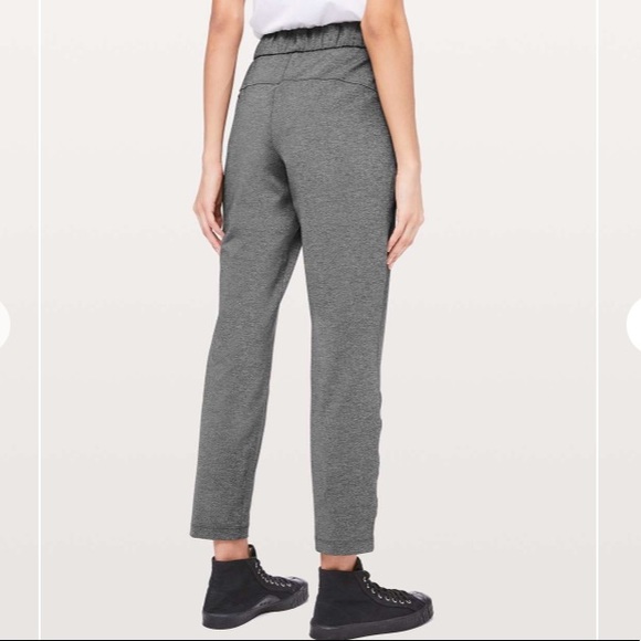 Like new Lululemon on the fly pants - Picture 2 of 7